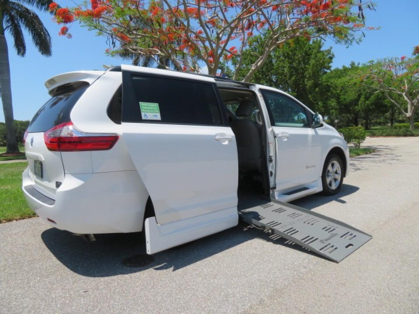 2016 White /Gray Toyota Sienna (5TDKK3DC8GS) , located at 4301 Oak Circle #19, Boca Raton, FL, 33431, (954) 561-2499, 26.388861, -80.084038 - You are looking at Gorgeous Low Mileage 2016 Toyota Sienna LE Braunability XT Handicap Van Wheelchair Van Conversion Van with 26K Original Miles, Power Side Entry Ramp with Kneeling Van Function, Passenger Side Quick Lock System (same as ez lock), Quick Release Front Seats, Floor with L Tracks, Leat - Photo#1